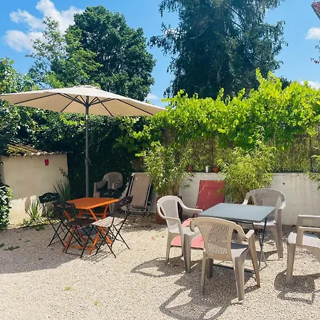 Location La Ferte, Calme Et Proximite Centre Ville Classe 3 Etoiles Lons-le-Saunier Buitenkant foto