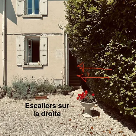 Location La Ferte, Calme Et Proximite Centre Ville Classe 3 Etoiles Lons-le-Saunier Buitenkant foto